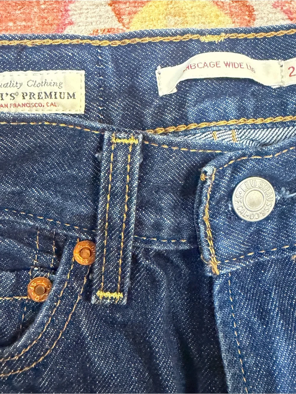 Levi’s Premium Ribcage Wide Leg Jeans W23 L30 Dark Wash